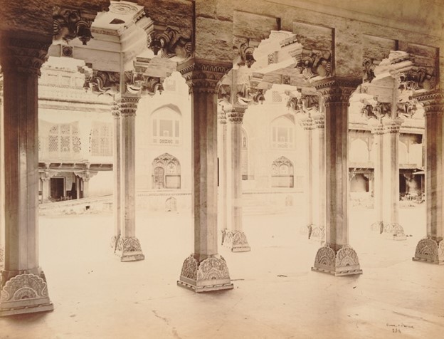 Single Row Marble Pillars in Diwan-i-Aam